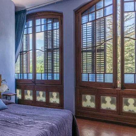 Monumento Garay Hotel Les Planes d'Hostoles