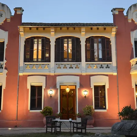 Monumento Garay Hotel Les Planes d'Hostoles