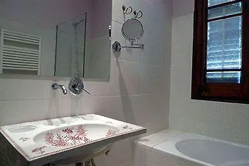 ホテル Monumento Garay 3*